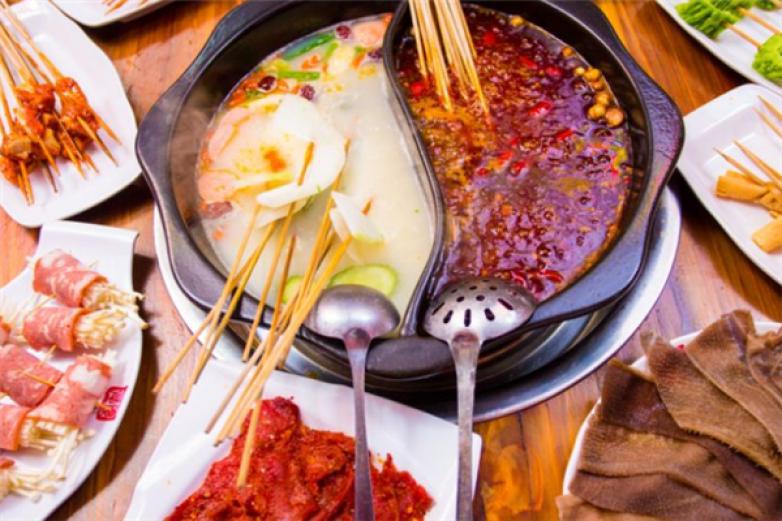 屋头老妈砂锅串串香